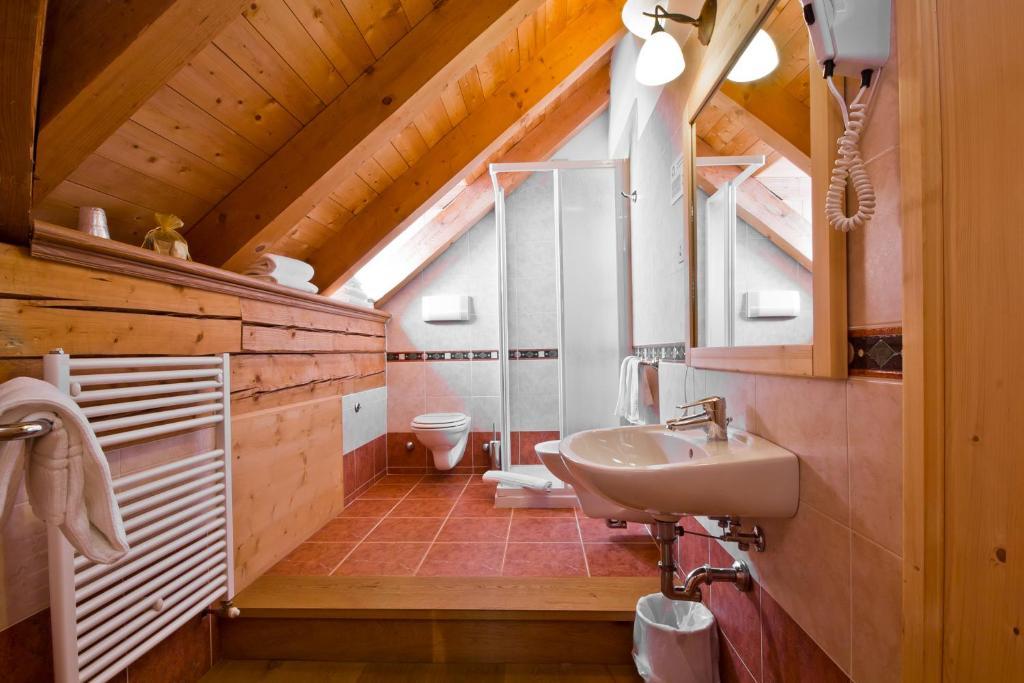 Hotel Edelhof Tarvisio Esterno foto