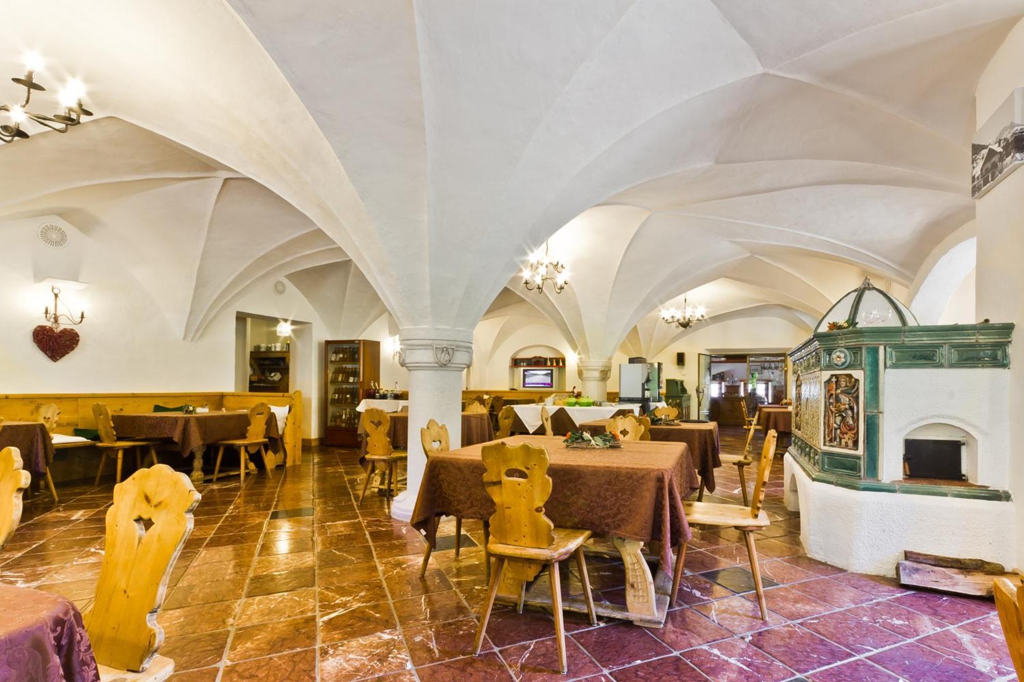 Hotel Edelhof Tarvisio Esterno foto